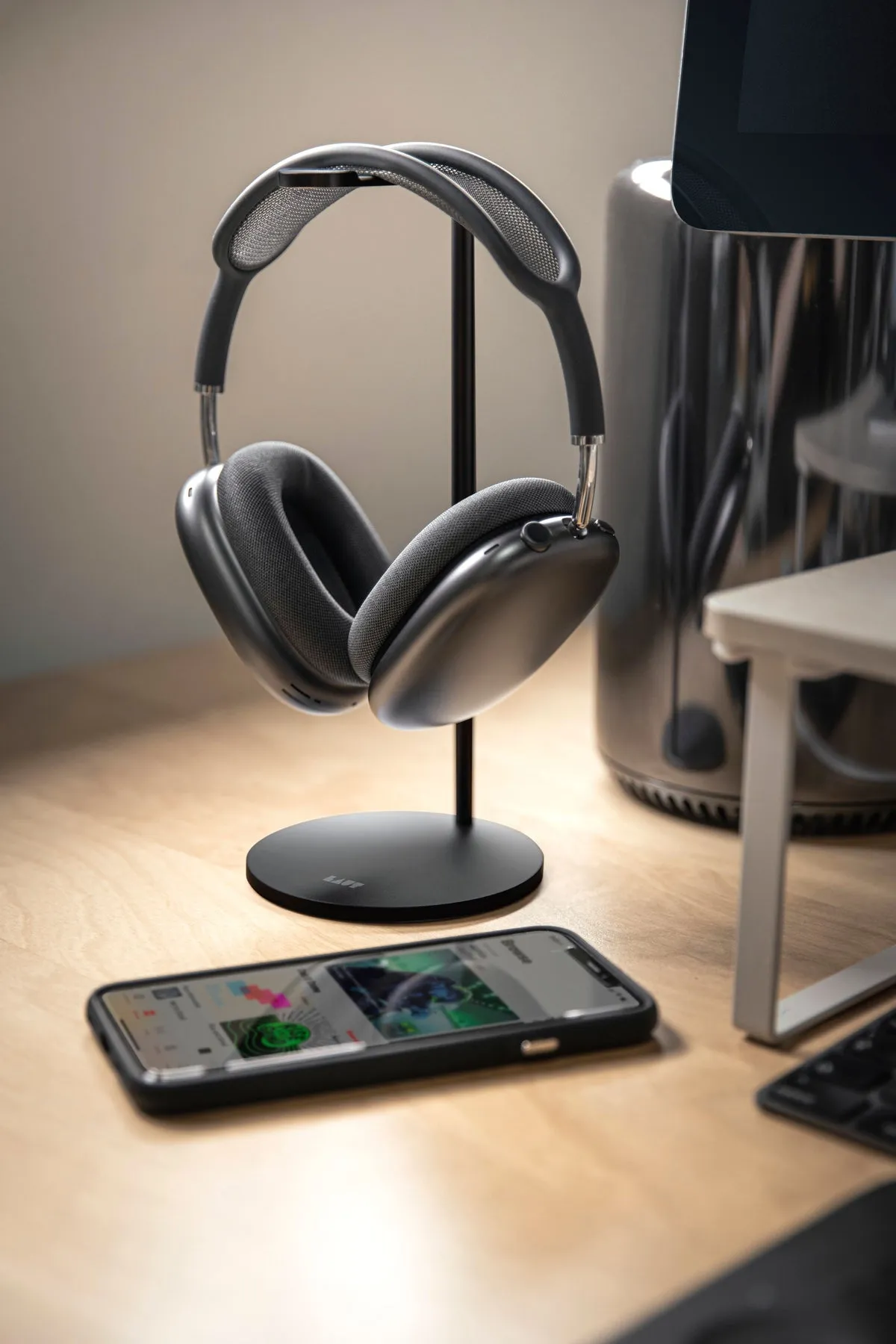 LAUT Free Stand - AirPods Max Headphone Stand