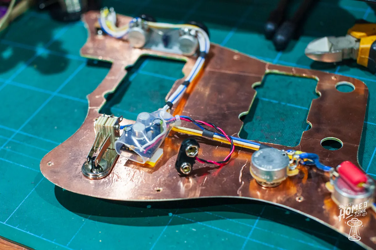 NRG Effects x Home of Tone - FUZZMASTER Pre-Wired Jazzmaster wiring harness w/Si Fuzz circuit |  Right Handed